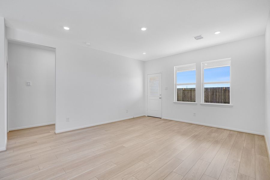 Representative unfurnished interior of a home built from the Paisley by Taylor Morrison in Hockley Meadows, Hockley (Image 16).