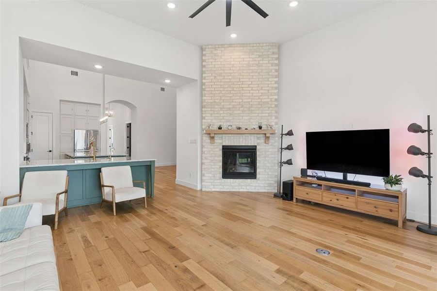 Furnished interior view inside a new home in , Rockwall (Image 7).