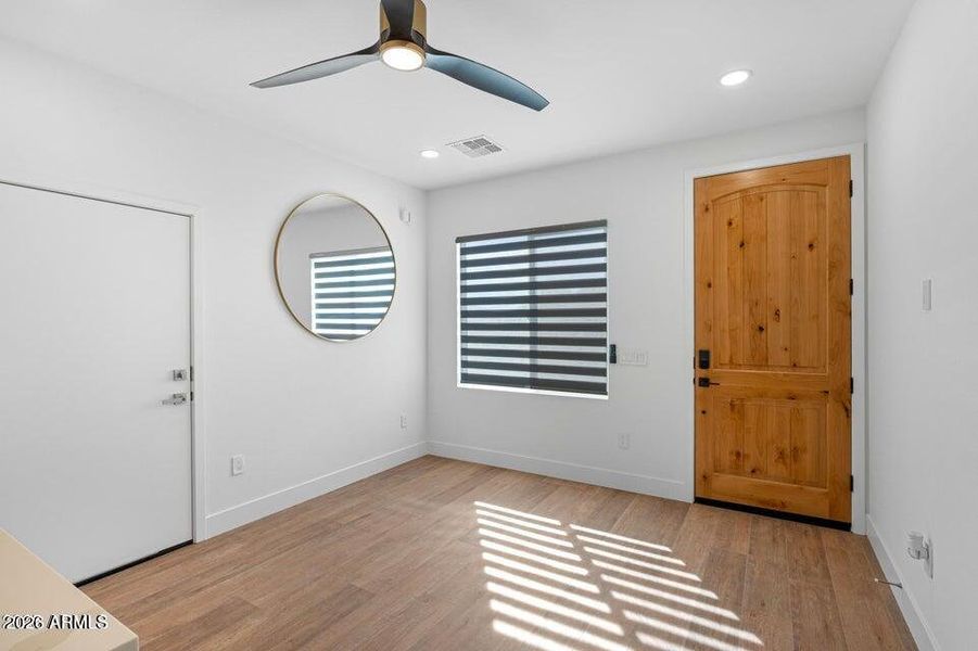 20251020231711700280000000-o