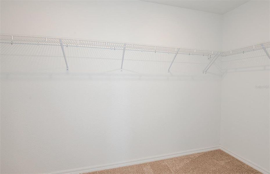 Spacious, unfurnished interior of a new home in Oakfield Trails, Parrish (Image 19).