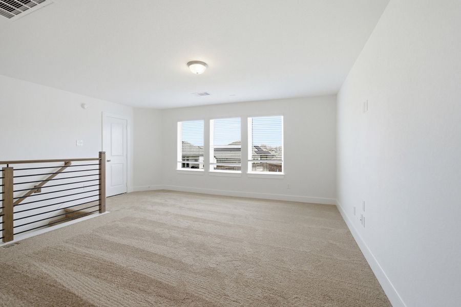 Spacious, unfurnished interior of a new home in Sunterra, Katy (Image 29). Spacious, unfurnished interior of a new home in Sunterra, Katy (Image 29).