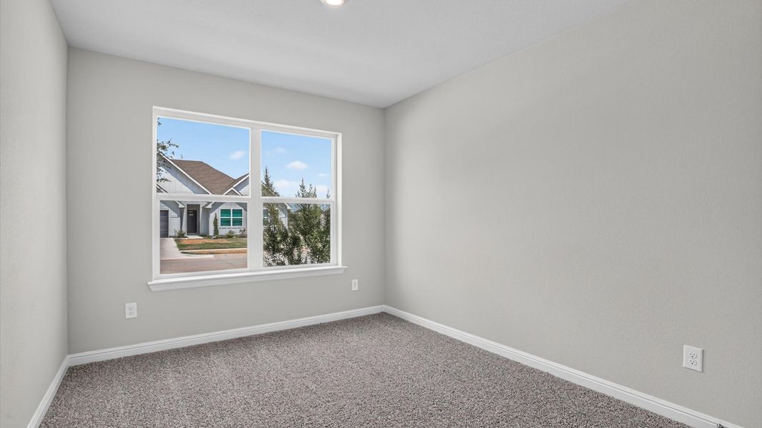 Spacious, unfurnished interior of a new home in Sandstone Estates, Granbury (Image 23).