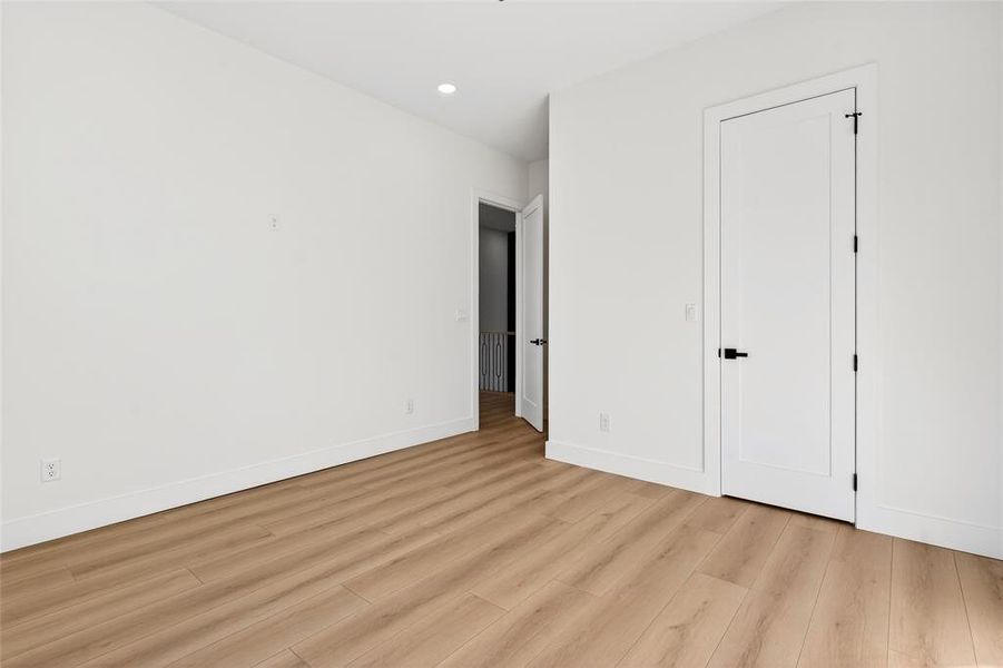 Spacious, unfurnished interior of a new home in , Dallas (Image 35). Spacious, unfurnished interior of a new home in , Dallas (Image 35).