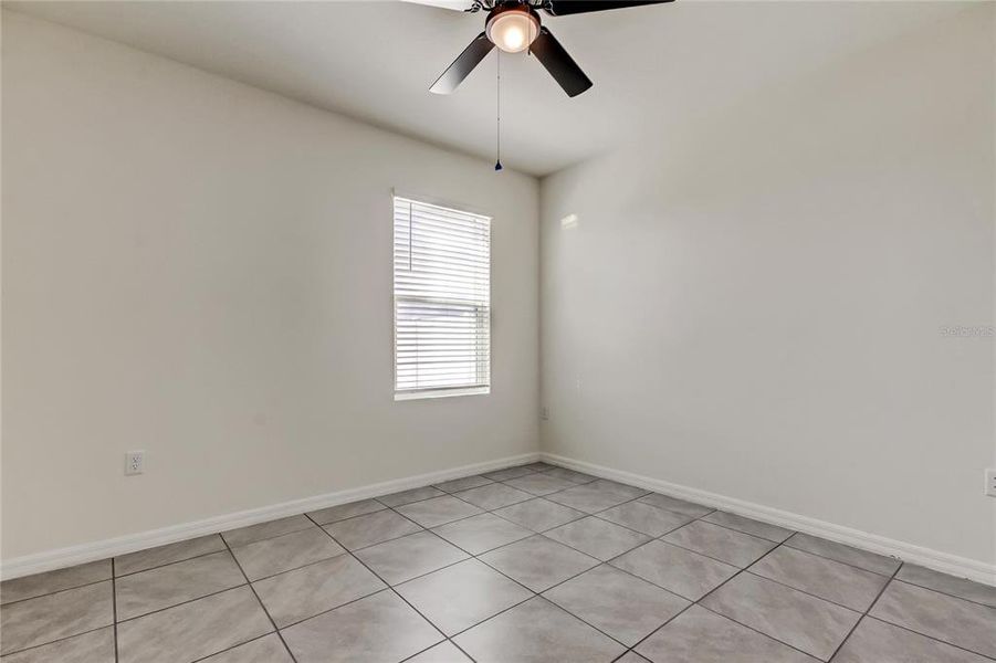 Spacious, unfurnished interior of a new home in Lakes at Laurel Highlands, Lakeland (Image 43).