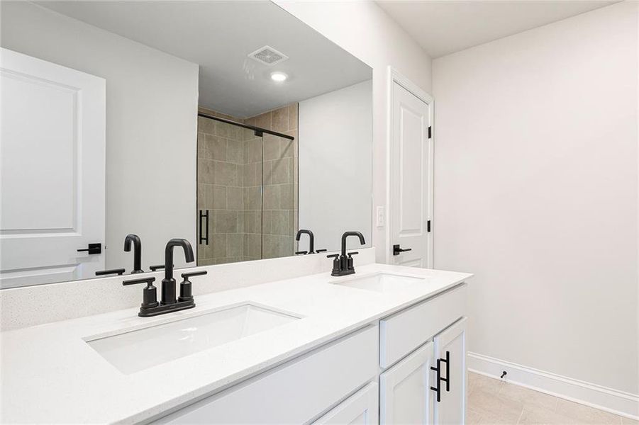 Furnished interior view inside a new home in , Dallas (Image 9).