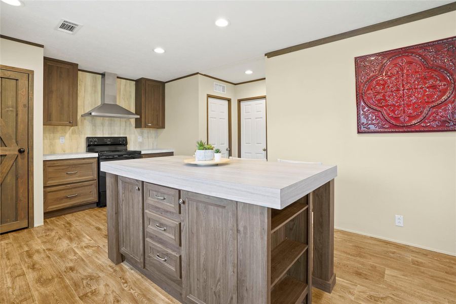 Spacious Kitchen Island with Breakfast Bar