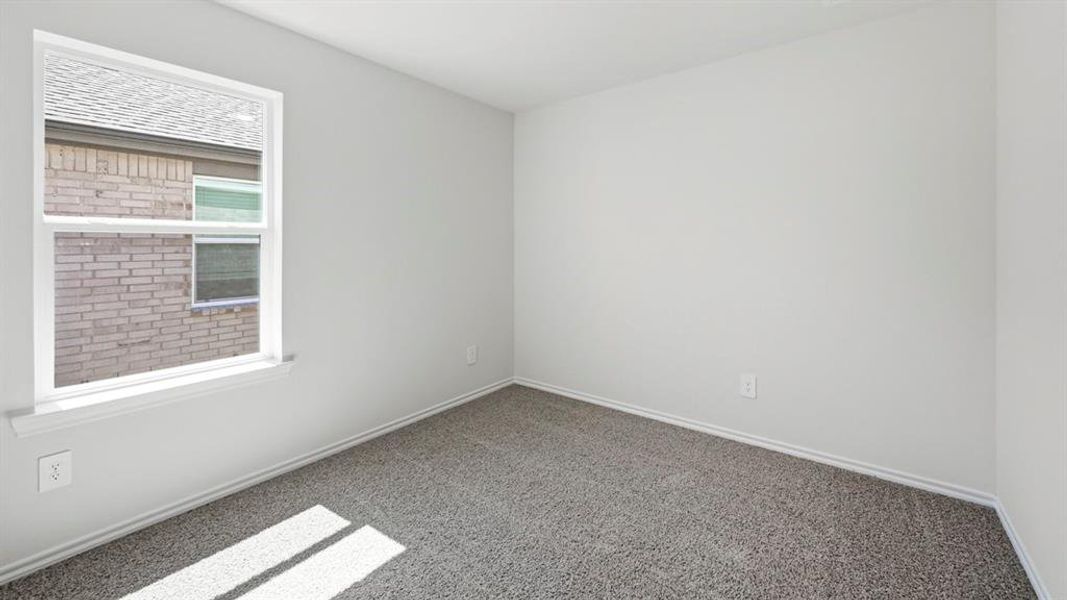 Spacious, unfurnished interior of a new home in Sweetwater Springs, Sherman (Image 15).
