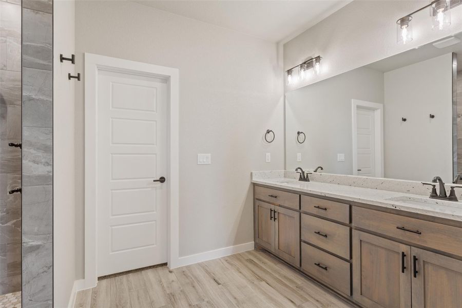 Furnished interior view inside a new home in , Belton (Image 6).
