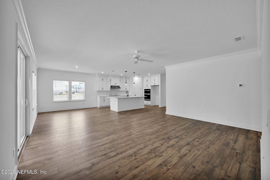 Spacious, unfurnished interior of a new home in Creighton Pointe, Fleming Island (Image 22).