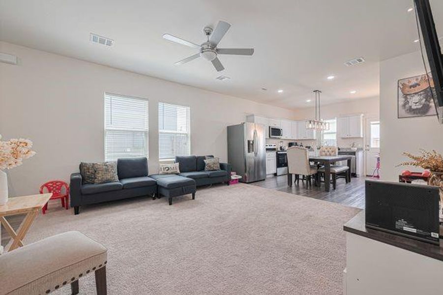 Image 32 of a home in Wayside Village. Image 32 of a home in Wayside Village.