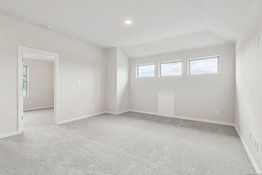 Spacious, unfurnished interior of a new home in Casinas at Gruene, New Braunfels (Image 11). Spacious, unfurnished interior of a new home in Casinas at Gruene, New Braunfels (Image 11).