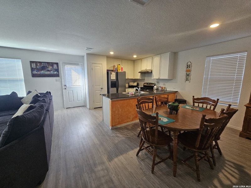 Furnished interior view inside a new home in , Seguin (Image 18).