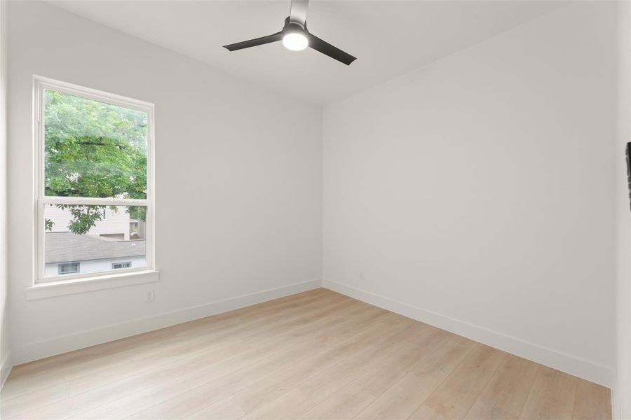 Spacious, unfurnished interior of a new home in , Houston (Image 38).