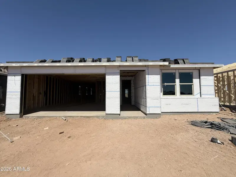 01 - Exterior 01 - Exterior