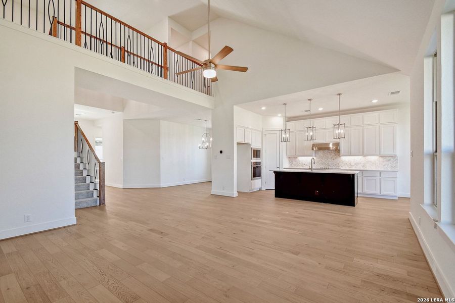 Spacious, unfurnished interior of a new home in Alsatian Oaks, Castroville (Image 16).