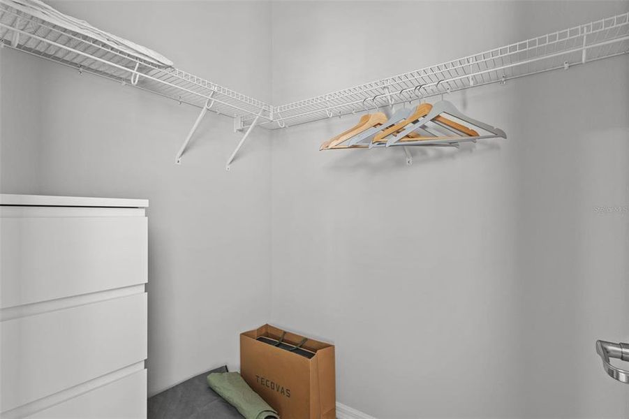 Spacious, unfurnished interior of a new home in , Land O' Lakes (Image 23).