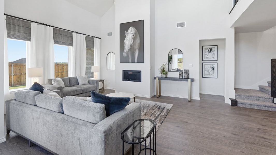 Furnished interior view inside a new home in Lakewood Trails, Forney (Image 12). Furnished interior view inside a new home in Lakewood Trails, Forney (Image 12).