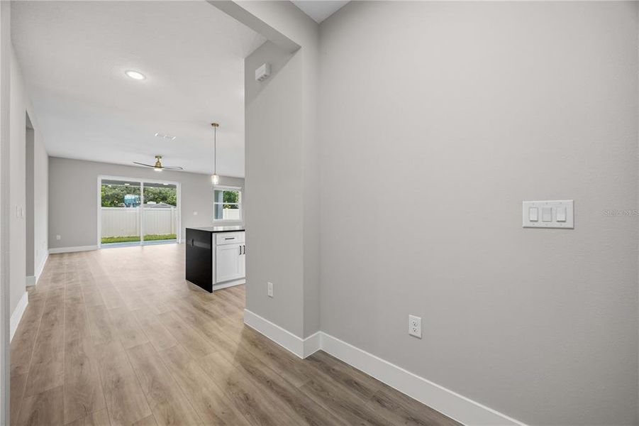 Spacious, unfurnished interior of a new home in , Winter Haven (Image 37).