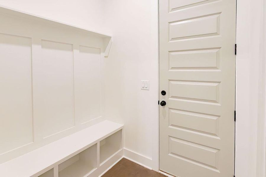 Spacious, unfurnished interior of a new home in , Gainesville (Image 33).