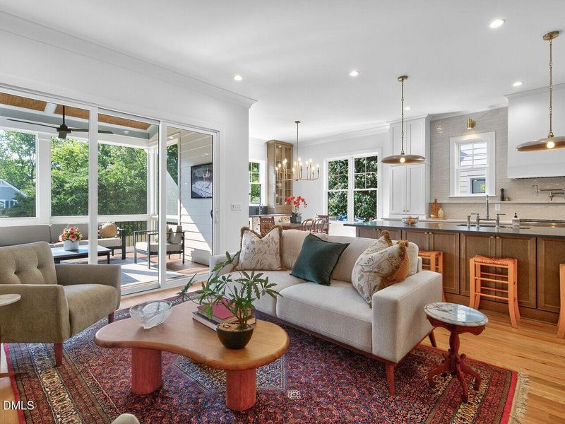 012-1280x960-photo 012-1280x960-photo