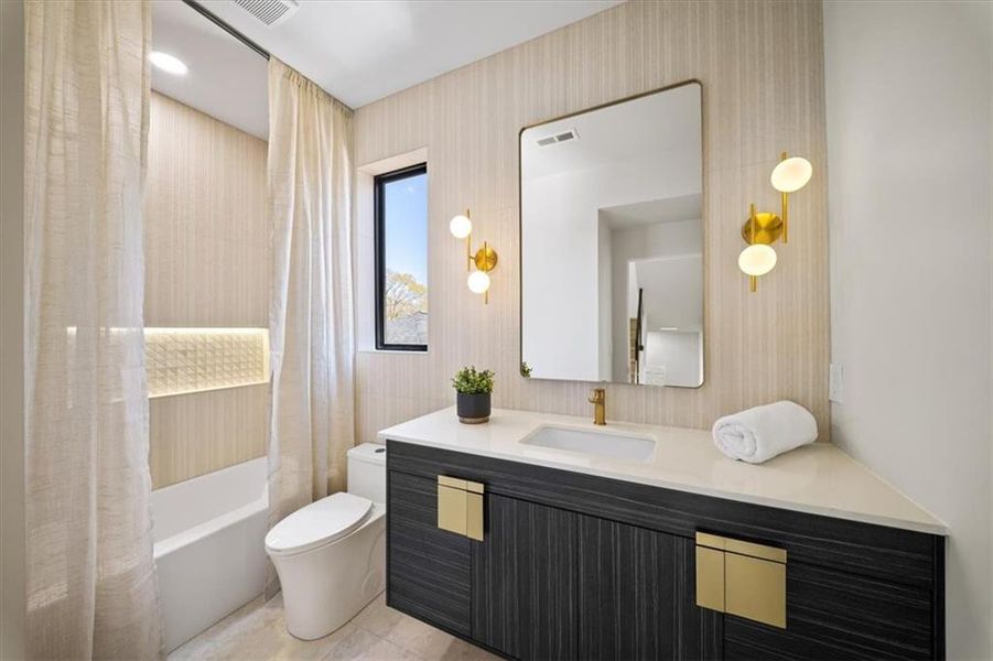 Furnished interior view inside a new home in , Atlanta (Image 16).