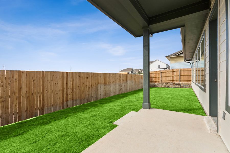 Exterior details and patio area of a home in Sunfield, Buda (Image 4).