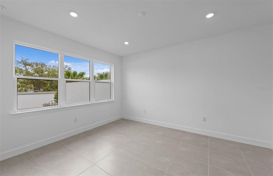 Spacious, unfurnished interior of a new home in Shores at Stillwater, Englewood (Image 21).