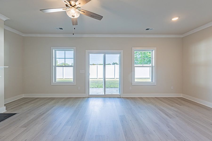 Representative unfurnished interior of a home built from the Barnard II by Great Southern Homes in Shady Grove, Conway (Image 24).