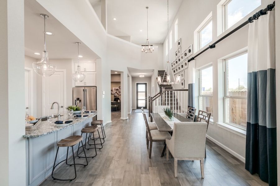 The Thomasville - Dining