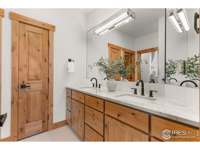 Furnished interior view inside a new home in , Berthoud (Image 22).