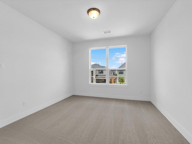 Spacious, unfurnished interior of a new home in Jubilee 50′, Hockley (Image 21).