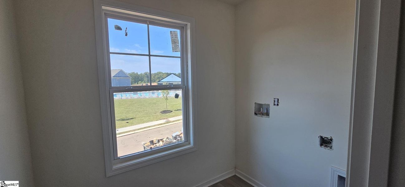 Image 16 of a home in Sedona.