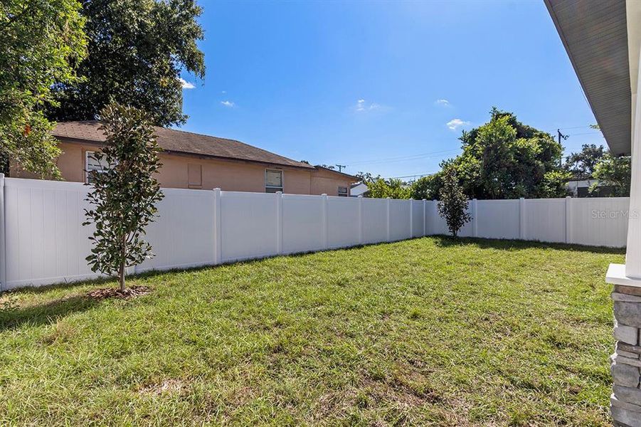 Exterior details and patio area of a home in , Tampa (Image 33).