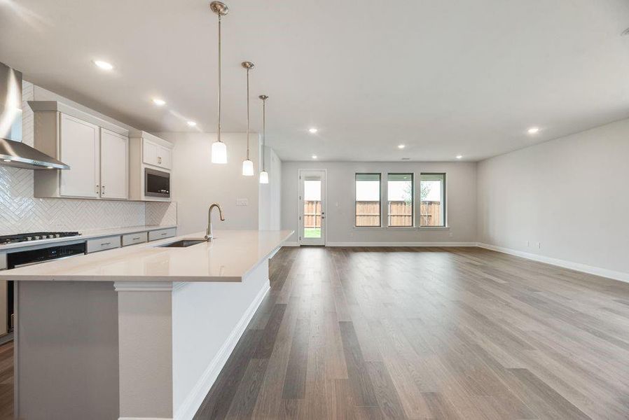 Spacious, unfurnished interior of a new home in Spiritas Ranch, Little Elm (Image 30).