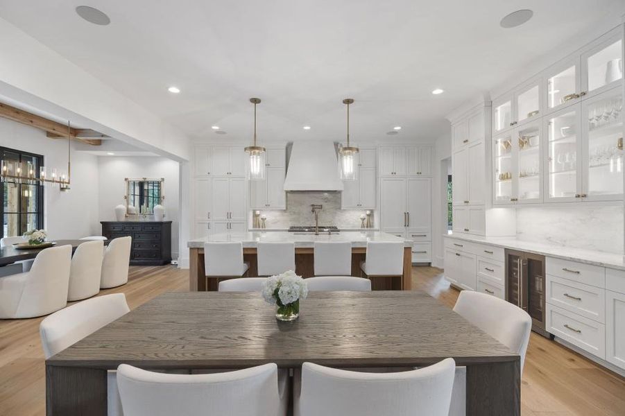 Furnished interior view inside a new home in Lyndon Creek, Milton (Image 10).