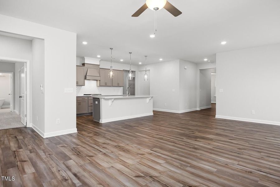 Image 75 of a home in Tobacco Road.