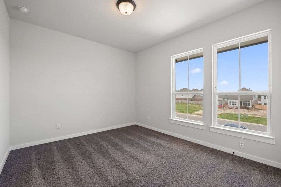 Spacious, unfurnished interior of a new home in Lariat, Liberty Hill (Image 44).