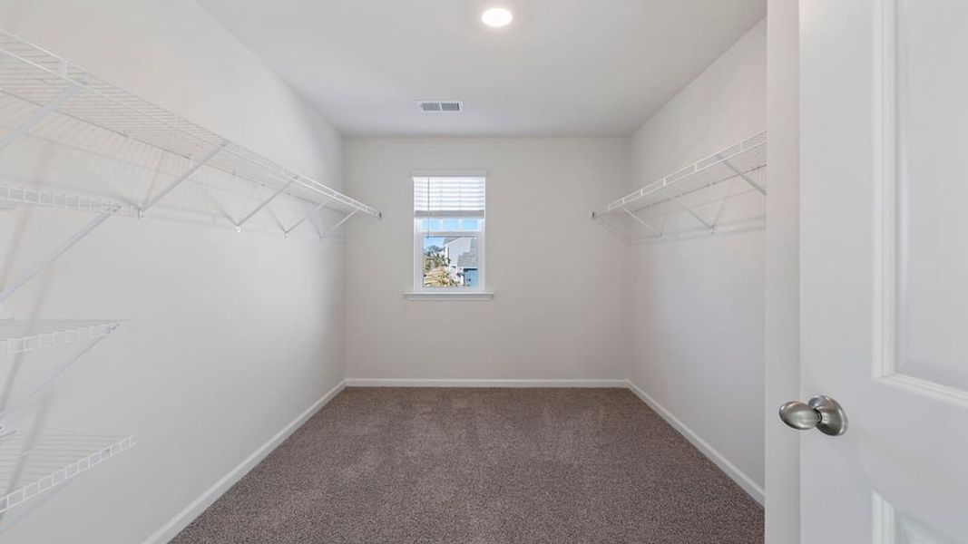 Spacious, unfurnished interior of a new home in Cedar Gap, Fountain Inn (Image 30).