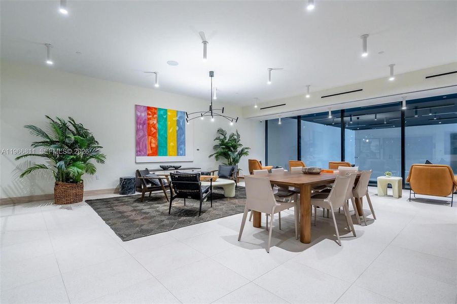 Community amenities in , Miami (Image 57).