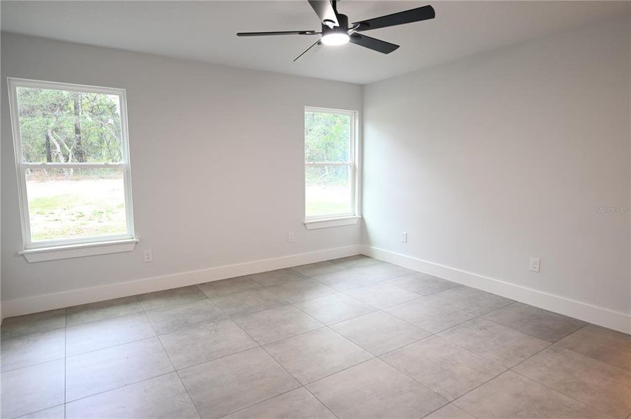 Spacious, unfurnished interior of a new home in , Dunnellon (Image 17).