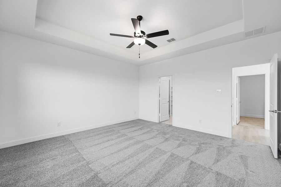 Representative unfurnished interior of a home built from the Lunaria by Taylor Morrison in Madero 50s, Fort Worth (Image 19).