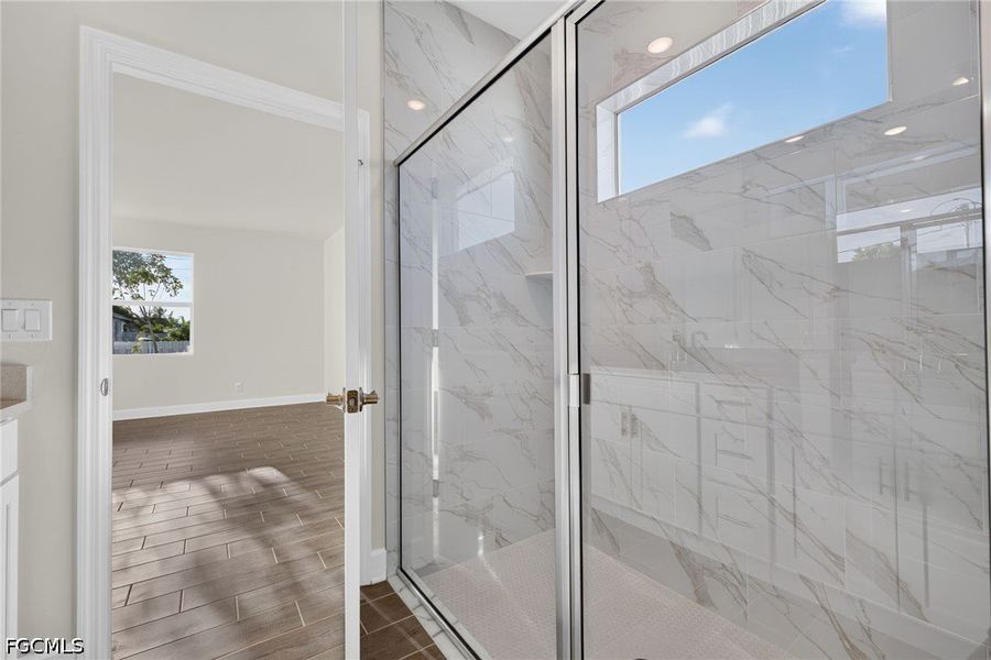 Image 31 of a home in Cape Coral. Image 31 of a home in Cape Coral.