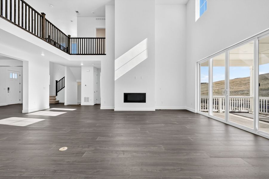 Spacious, unfurnished interior of a new home in Macanta Destination Collection, Castle Rock (Image 18).
