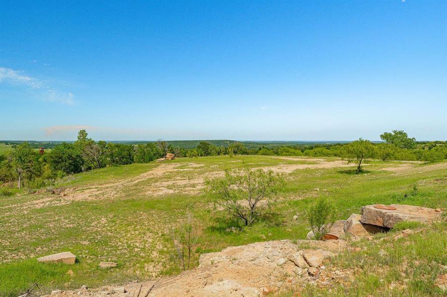 Natural landscape and outdoor views near  in Santo (Image 11).