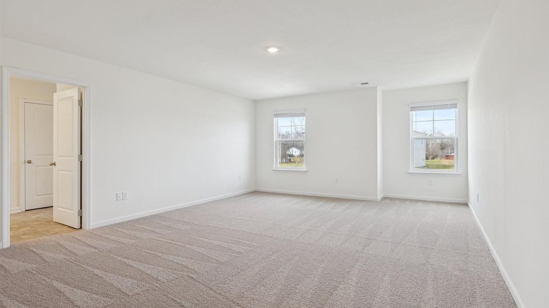 Spacious, unfurnished interior of a new home in Whispering Springs, Maryville (Image 21).
