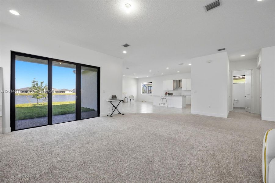 Spacious, unfurnished interior of a new home in , Immokalee (Image 37). Spacious, unfurnished interior of a new home in , Immokalee (Image 37).