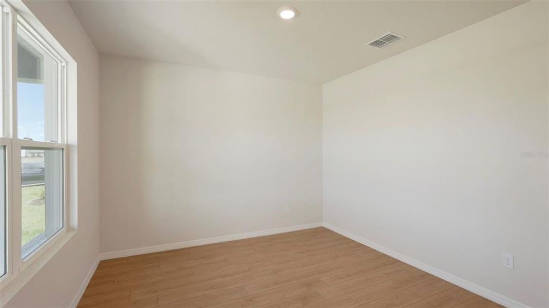Spacious, unfurnished interior of a new home in Oakfield Trails, Parrish (Image 15). Spacious, unfurnished interior of a new home in Oakfield Trails, Parrish (Image 15).