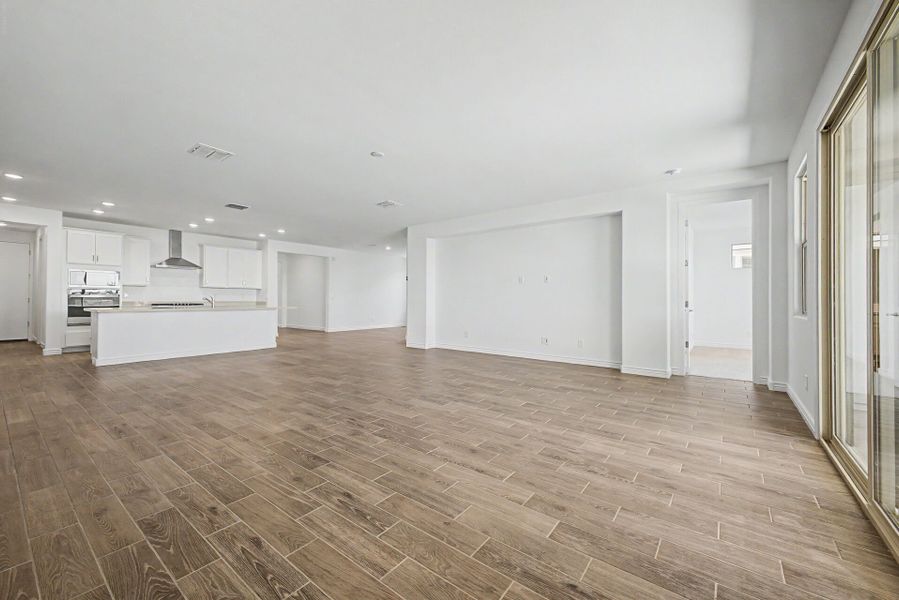 Spacious, unfurnished interior of a new home in Miravida, Surprise (Image 10). Spacious, unfurnished interior of a new home in Miravida, Surprise (Image 10).