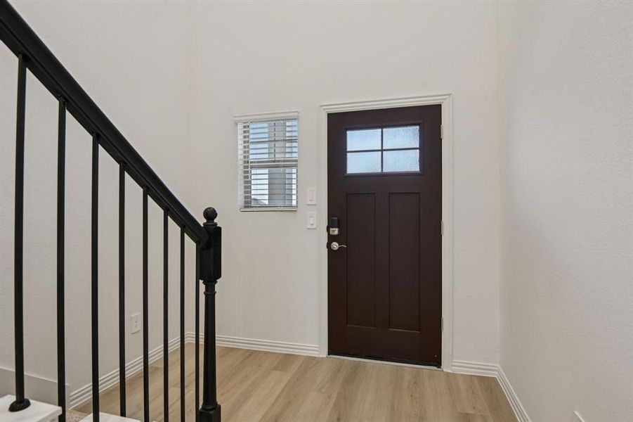 Spacious, unfurnished interior of a new home in Lakehaven - Spring Series, Farmersville (Image 21).