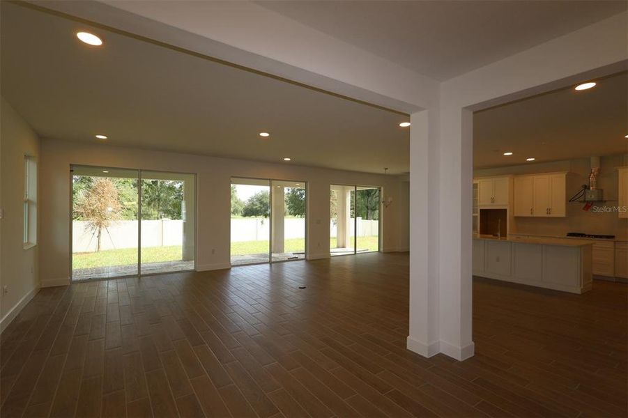 Spacious, unfurnished interior of a new home in Willow Run, Apopka (Image 7). Spacious, unfurnished interior of a new home in Willow Run, Apopka (Image 7).